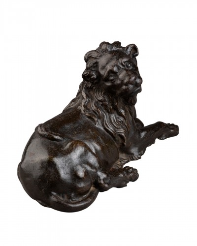 Lion couché - Italie centrale XVIIe siècle