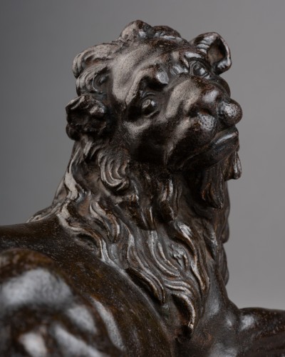 XVIIe siècle - Lion couché - Italie centrale XVIIe siècle