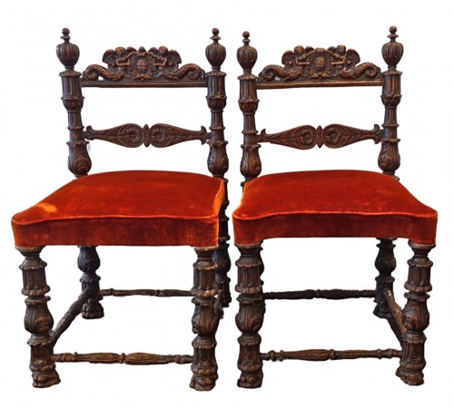 Pair of carved wooden chairs - Lombardy - XVI century