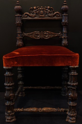 Furniture  - Pair of carved wooden chairs - Lombardy - XVI century