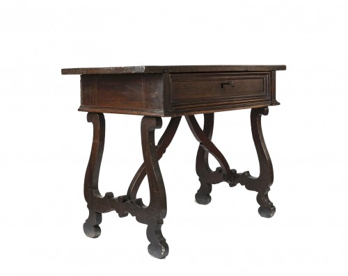 Walnut Table &quot;a lira&quot; - Tuscany, XVII century