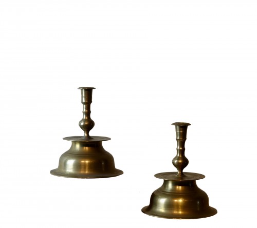 Paire de chandeliers en laiton - Allemagne XVII siècle
