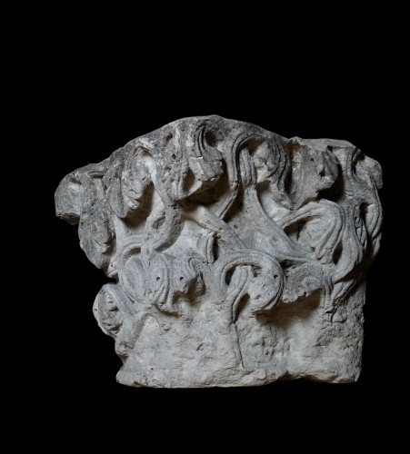 Architectural & Garden  - Pair of Romanesque capitals  - Ile de France, 12th century