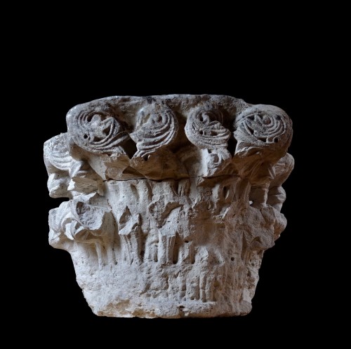 Pair of Romanesque capitals  - Ile de France, 12th century - Middle age