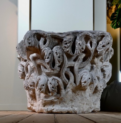 Middle age - Pair of Romanesque capitals  - Ile de France, 12th century