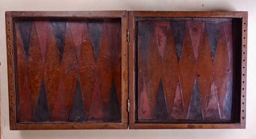 Wooden and leather game box - Italy, 19th century - 
