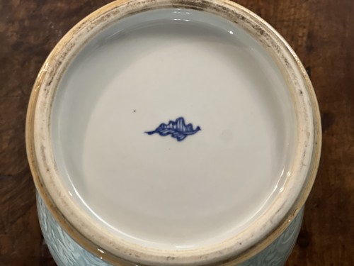 Vase Yenyen sculpté à glaçure céladon, Chine 18e siècle - Arts d