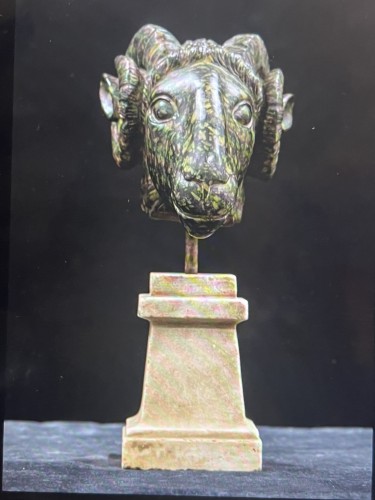 Head ram in green porphyry  - Sculpture Style 