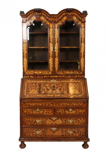 Important 18th century Dutch double cabinet