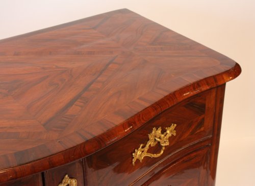 Furniture  - French Regence Chest of drawers