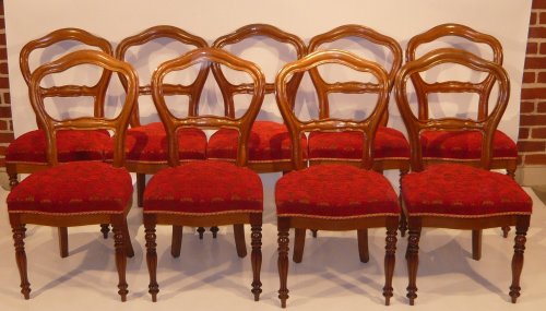 Suite of 9 Louis-Philippe chairs