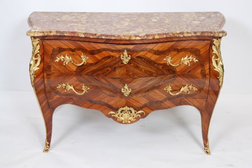 Commode Louis XV estampillée P. MIGEON - Louis XV