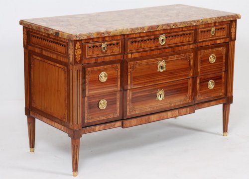 XVIIIe siècle - Commode Louis XVI marquetée estampillée de SCHEY