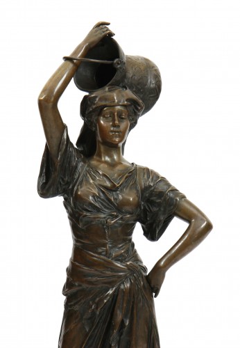 Porteuse d'eau orientale - Édouard Drouot (1859-1945) - Sculpture Style 