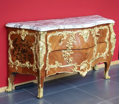  - Importante commode Louis XV, modèle de Charles CRESSENT