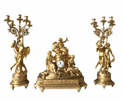 Neo-classical gilded bronze garniture &quot;À l&#039;Amour&quot;