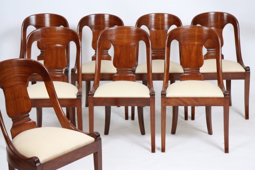 Suite de huit chaises gondoles en acajou - Sièges Style Restauration - Charles X