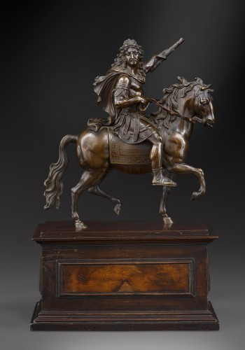 Louis XIV à cheval - Sculpture Style 