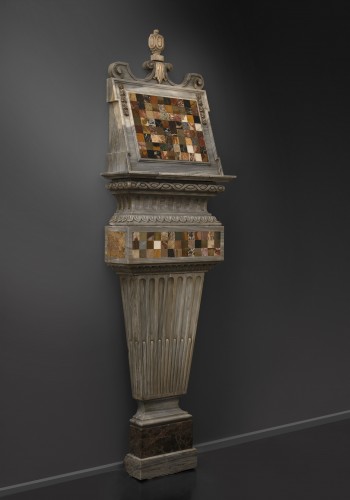 Sculpture  - Monumental lectern in coloured marble