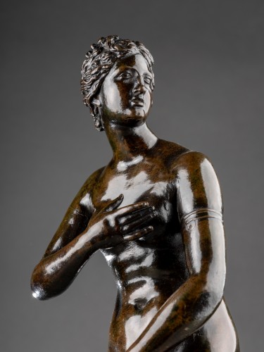 Vénus ‘de Medici - Desmet Galerie