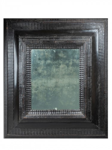 Miroir en Bois de poirier ébonisé vers 1700