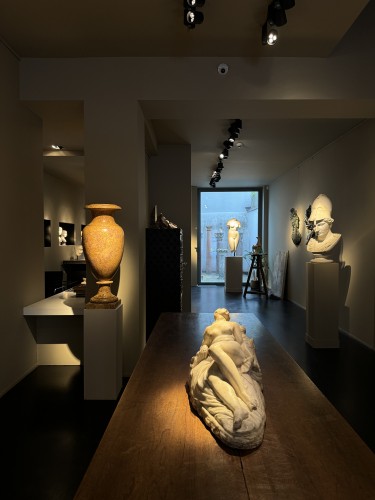 Objet de décoration Cassolettes, coupe et vase - Vase monumental en marbre de Brocatelle d’Espagne