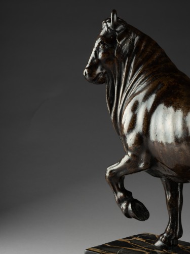 Sculpture Sculpture en Bronze - Taureau au pas