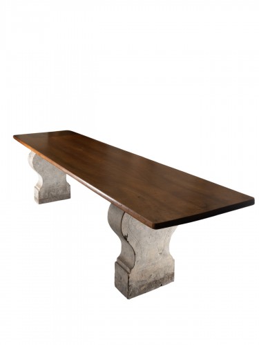 Paire de grands pieds de table et plateau en noyer