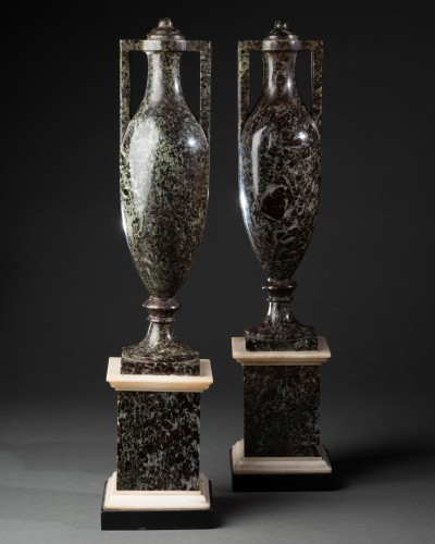 Objet de décoration Cassolettes, coupe et vase - Paire de Vases