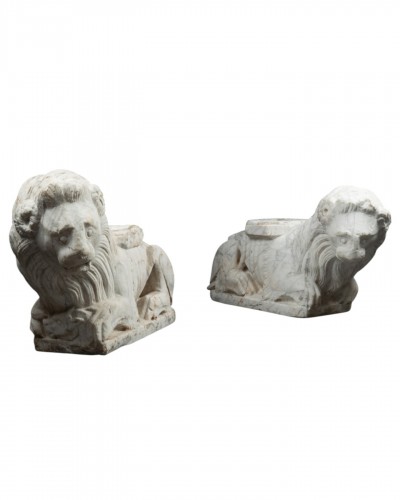 Marble Recumbant lions