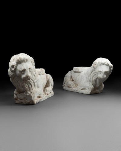 Marble Recumbant lions - Sculpture Style 