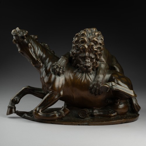 Lion attacking a horse  - Sculpture Style Renaissance