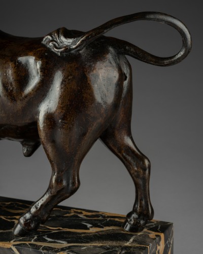 Antiquités - Pacing Bull, model by Giambologna (1529-1608) 