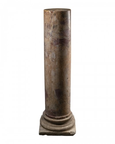 Colonne en marbre jaune