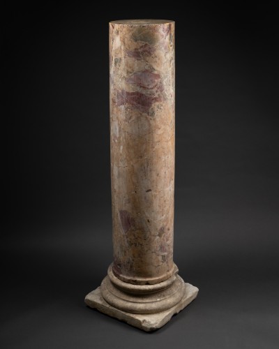 XVIIIe siècle - Colonne en marbre jaune