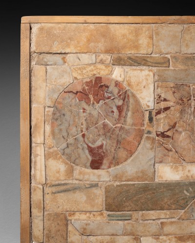 Tabletop of Antique Roman marbles - Ancient Art Style 