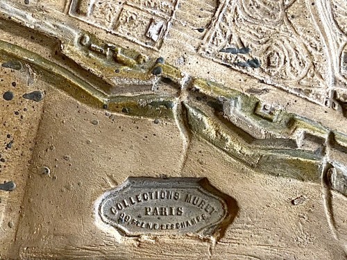 Curiosities  - relief-map of Paris 