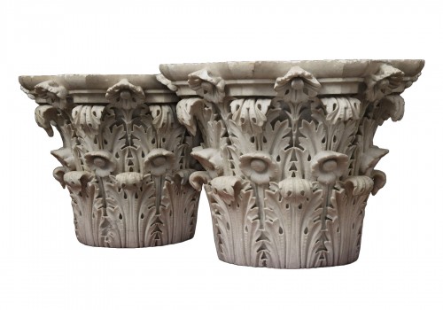 Pair of marble capitals, Italy 18th century