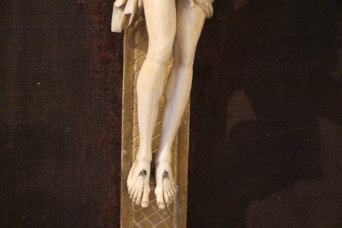 Antiquités - Christ en tableau, époque de la Régence début du XVIIIe