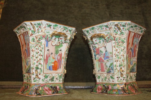 Paire de vases en porcelaine de Canton, Chine XIXe siècle - Arts d