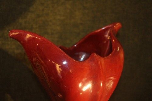 Antiquités - Vase Art nouveau fleur de lys en céramique de la maison Massier