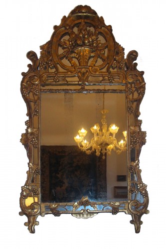 Important miroir provençal à parecloses, époque Louis XV