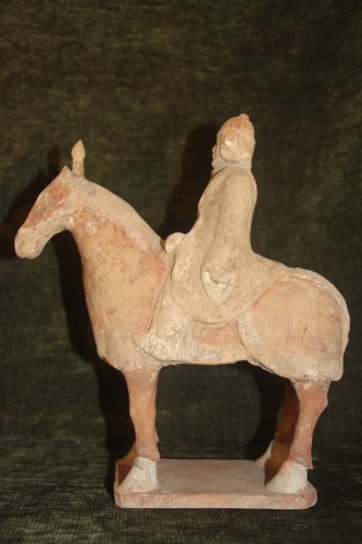Antiquités - Cavalier en terre cuite de la dynastie Tang, Chine 618-907 av. J.-C
