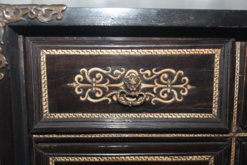 Cabinet en ivoire et ébène, Italie du nord XVIIe siècle - Louis XIII