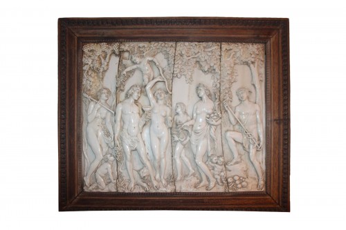 Aphrodite, Hermès et Bacchus, bas-relief en ivoire du XVIIe siècle