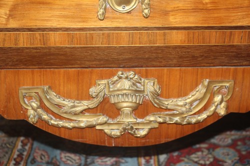 Transition - Transition marquetry chest of drawers, 18th century