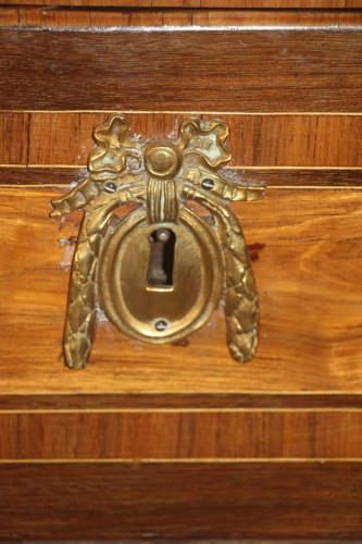 Antiquités - Transition marquetry chest of drawers, 18th century