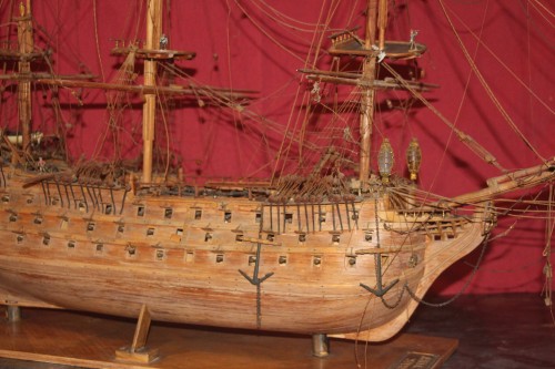 "Le HMS Victory", maquette de bateau en bois, fin du XIXe siècle - Art nouveau