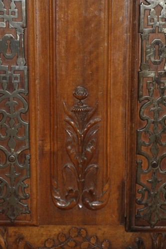 Armoire de mariage provençale d'époque Louis XV - Mobilier Style Louis XV