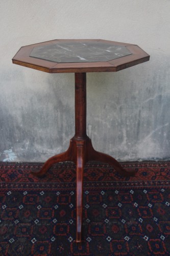 Mahogany pedestal table, Louis XVI period - Furniture Style Louis XVI